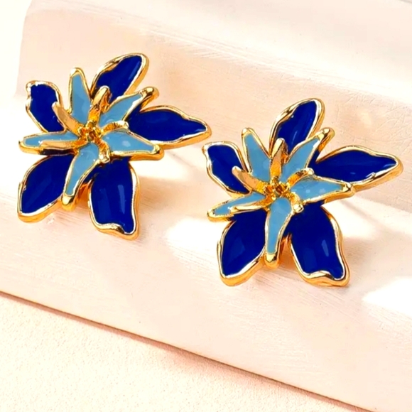 Bohemian Blue Zinc Alloy Flower Shaped Stud Earrings - New Boutique 💙 🩵 - Picture 2 of 4